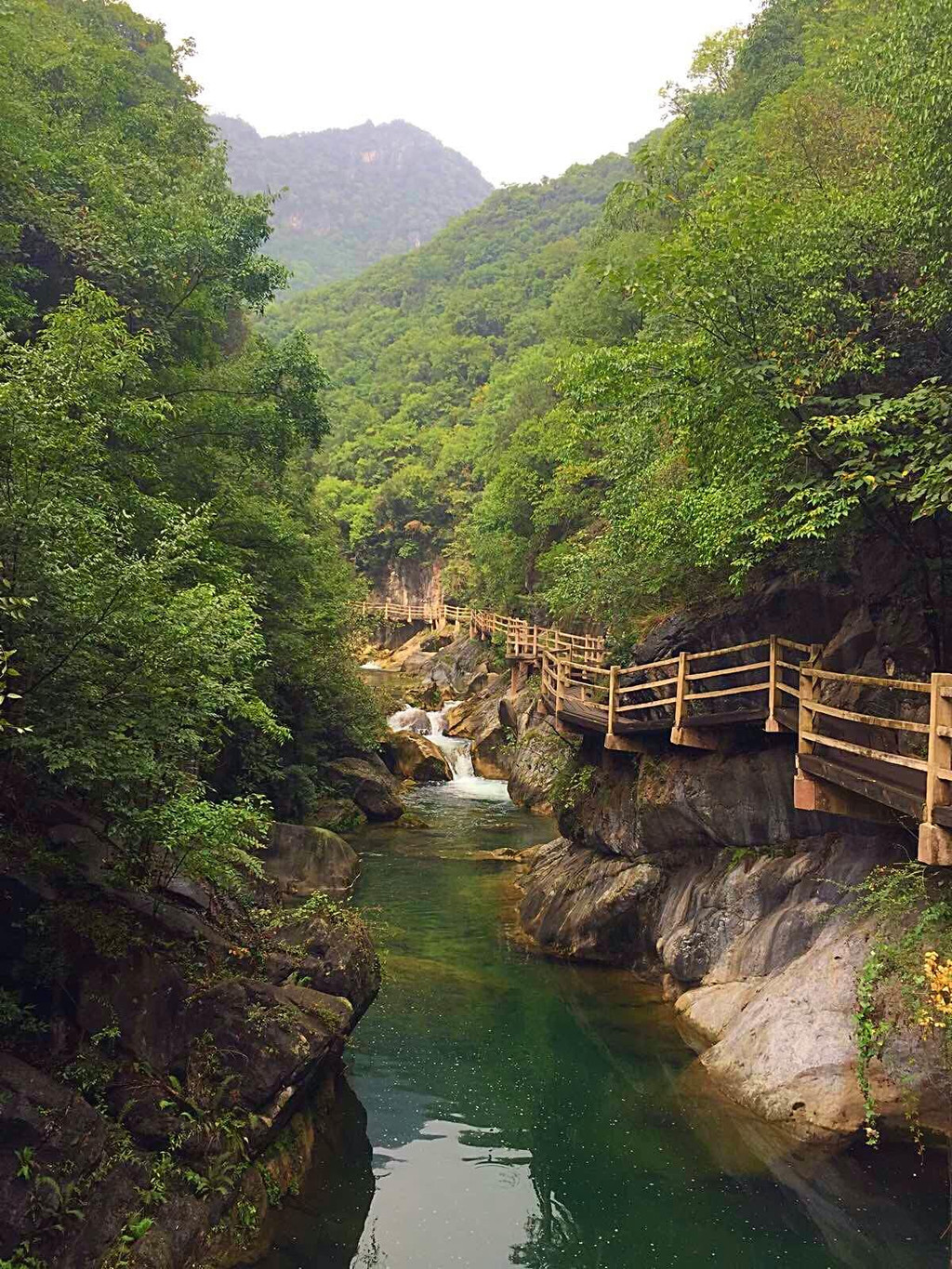                     天乐谷,景区