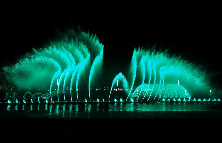 云游四海(22)--大连东港音乐喷泉